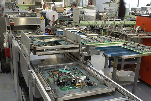 Chaîne de montage à Villedieu Chaîne de montage à Villedieu